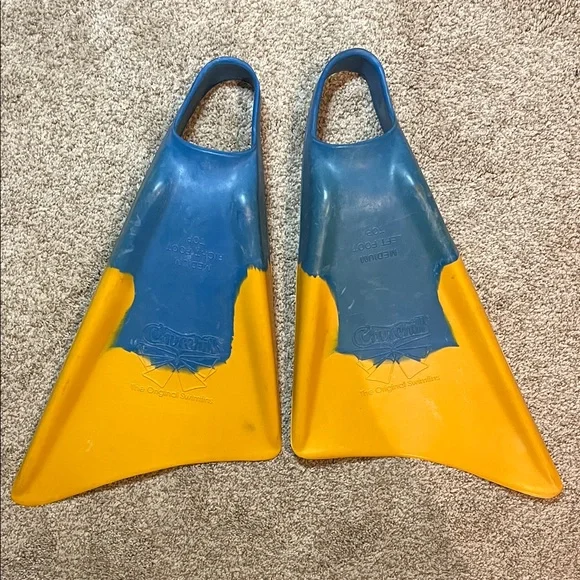 Churchill Makapuu Floating Fins - Picture 2 of 13